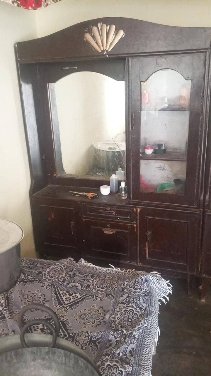 used dressing 1