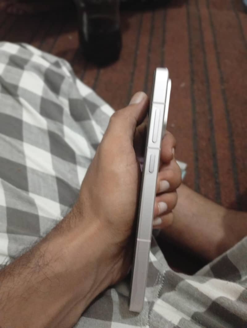 One Plus 13s 1