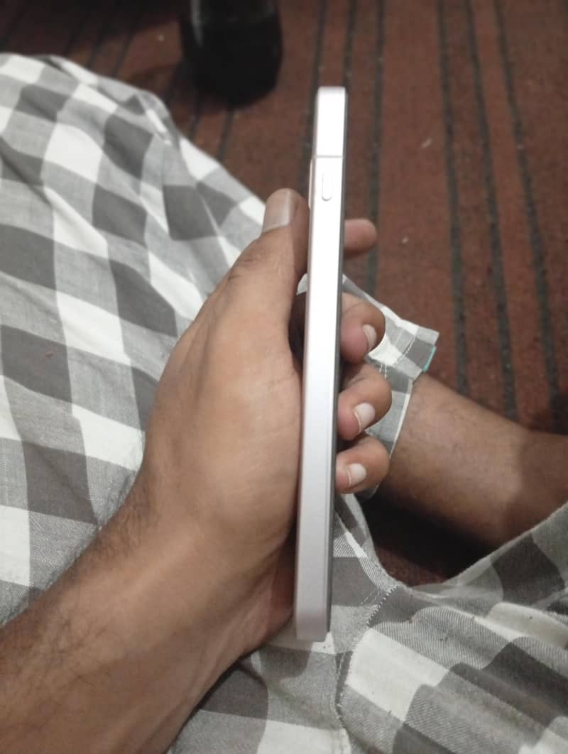 One Plus 13s 4