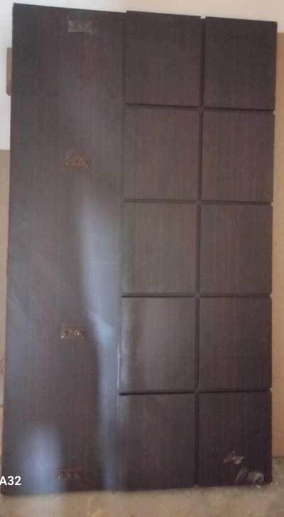 Bed Set Available with mattress Urgent Sale only 1 month used