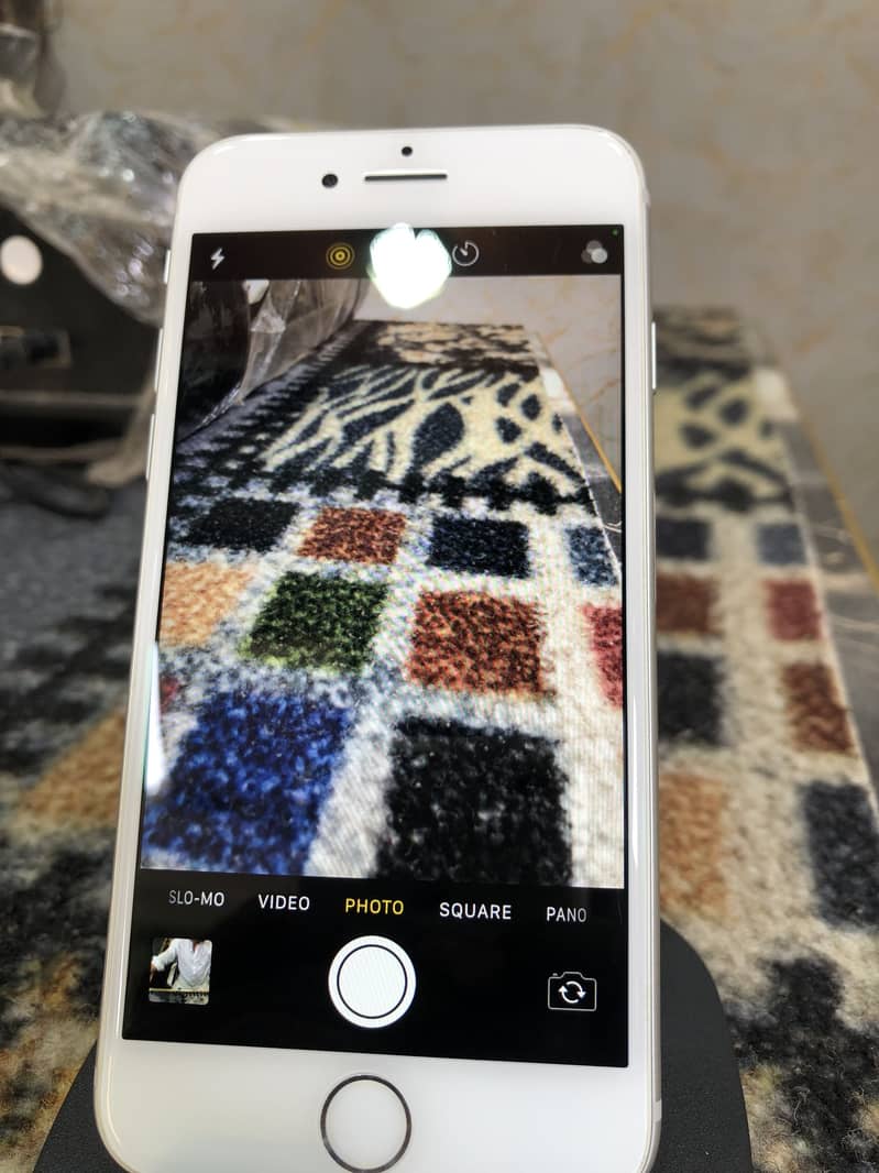 Apple iPhone 8 1