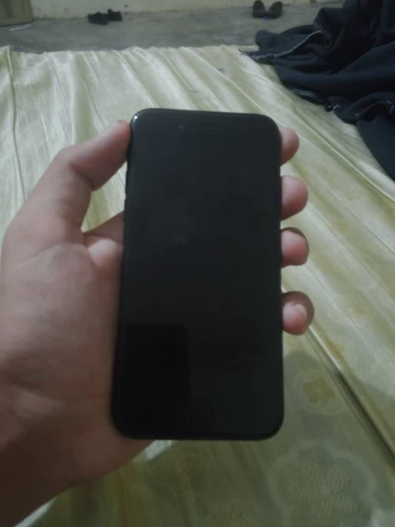 Apple iPhone SE 2 0