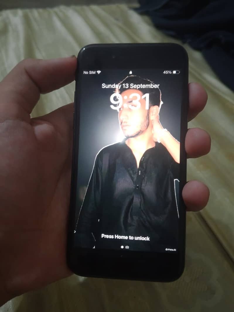 Apple iPhone SE 2 1