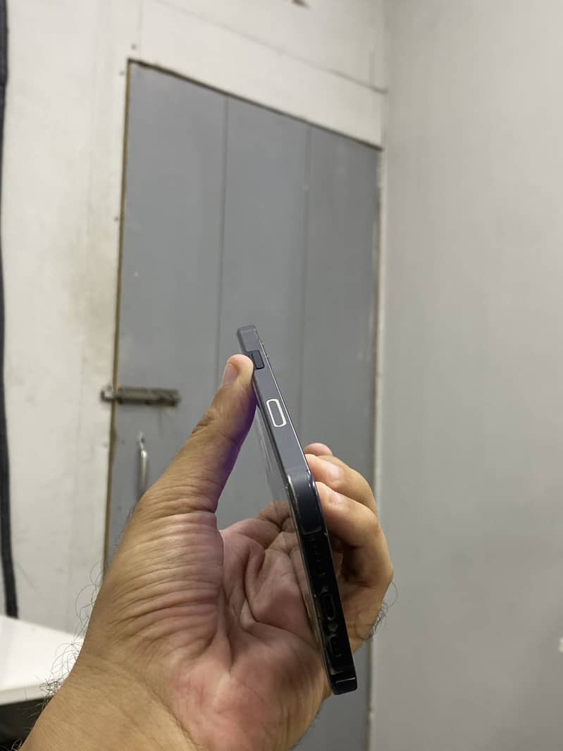Iphone 12 0