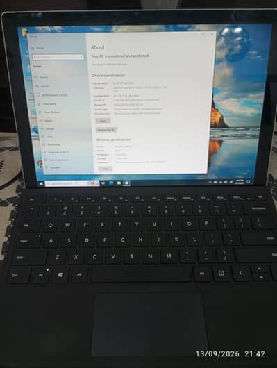 Microsoft Surface Pro 7 -- i7 10th gen  Touchscreen