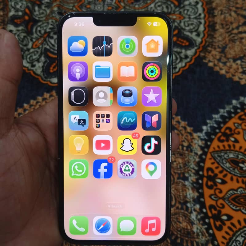 Apple iPhone 14 3