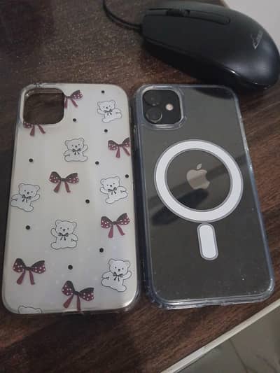 Apple iPhone 11 with covers and charger Chat for Bargain
