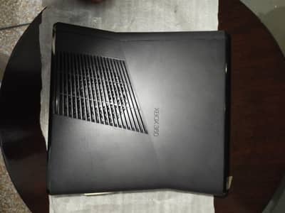 Gaming Beast! Xbox 360 + 30 Top Heavy Games (GTA 5, Tekken, FIFA)