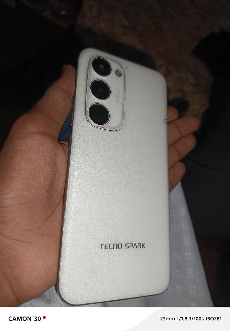 Tecno SPARK 40 Pro plus 3