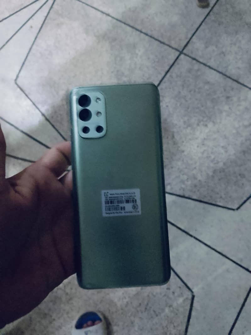 One Plus 9R 3
