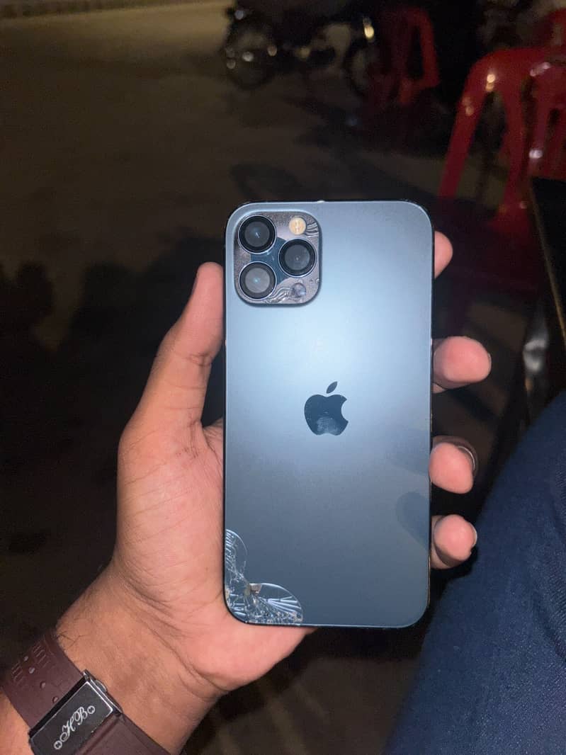 Apple iPhone 12 Pro 2