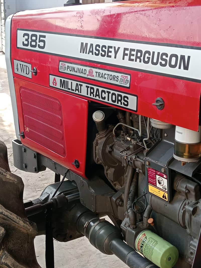 Tractor 385 3