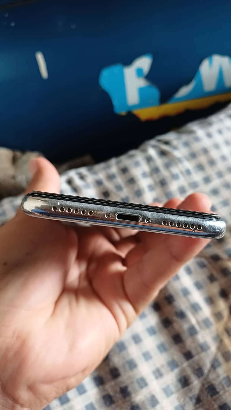 Apple iPhone X 2