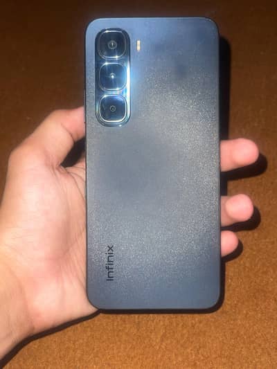 Infinix Hot 60i
