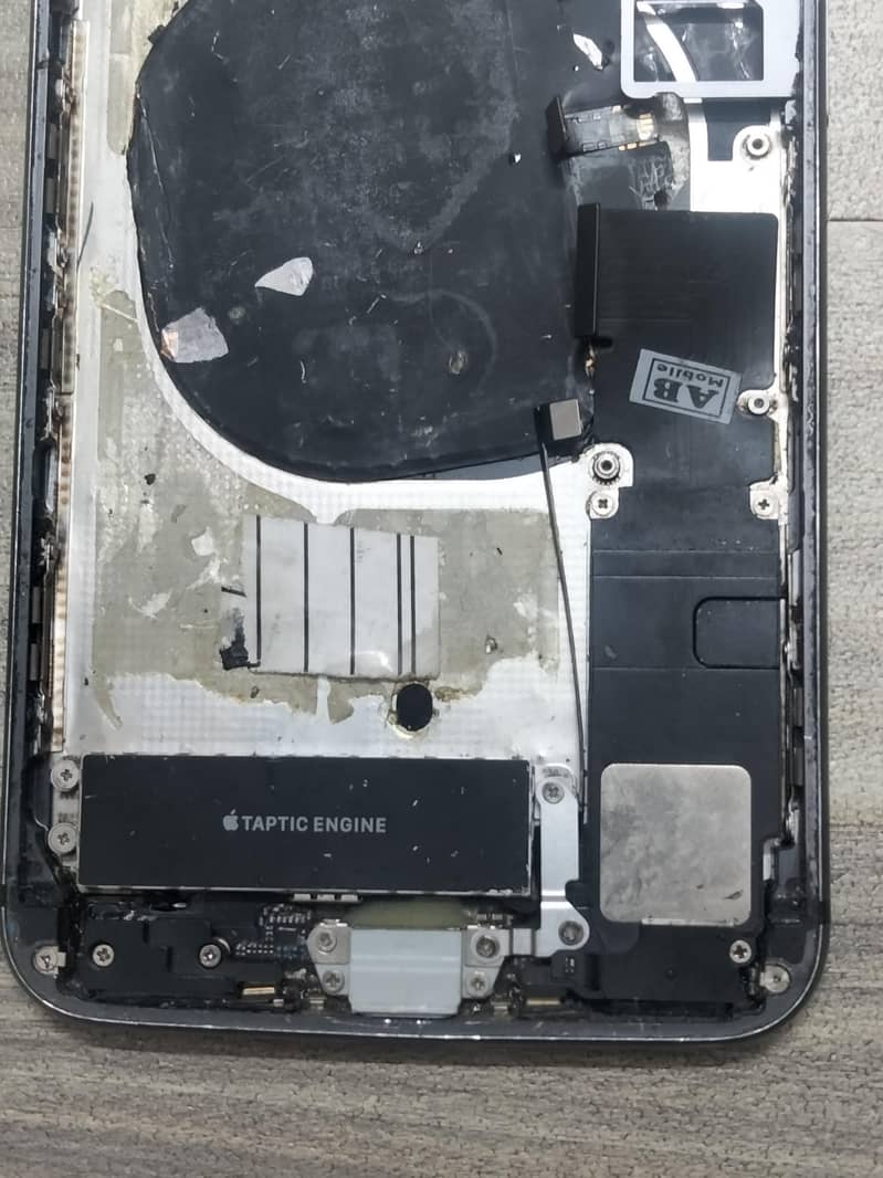 Apple iPhone 8 Plus 2