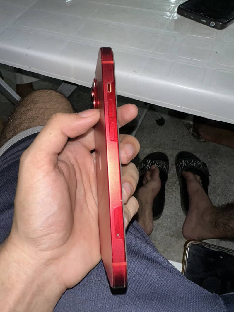 Apple iPhone 13 1