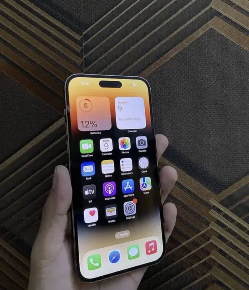 Apple iPhone 14 Pro Max 0
