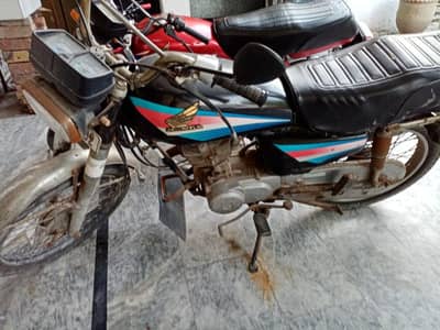 Honda CG125 excellent condition Calls  Only 0320-0092003