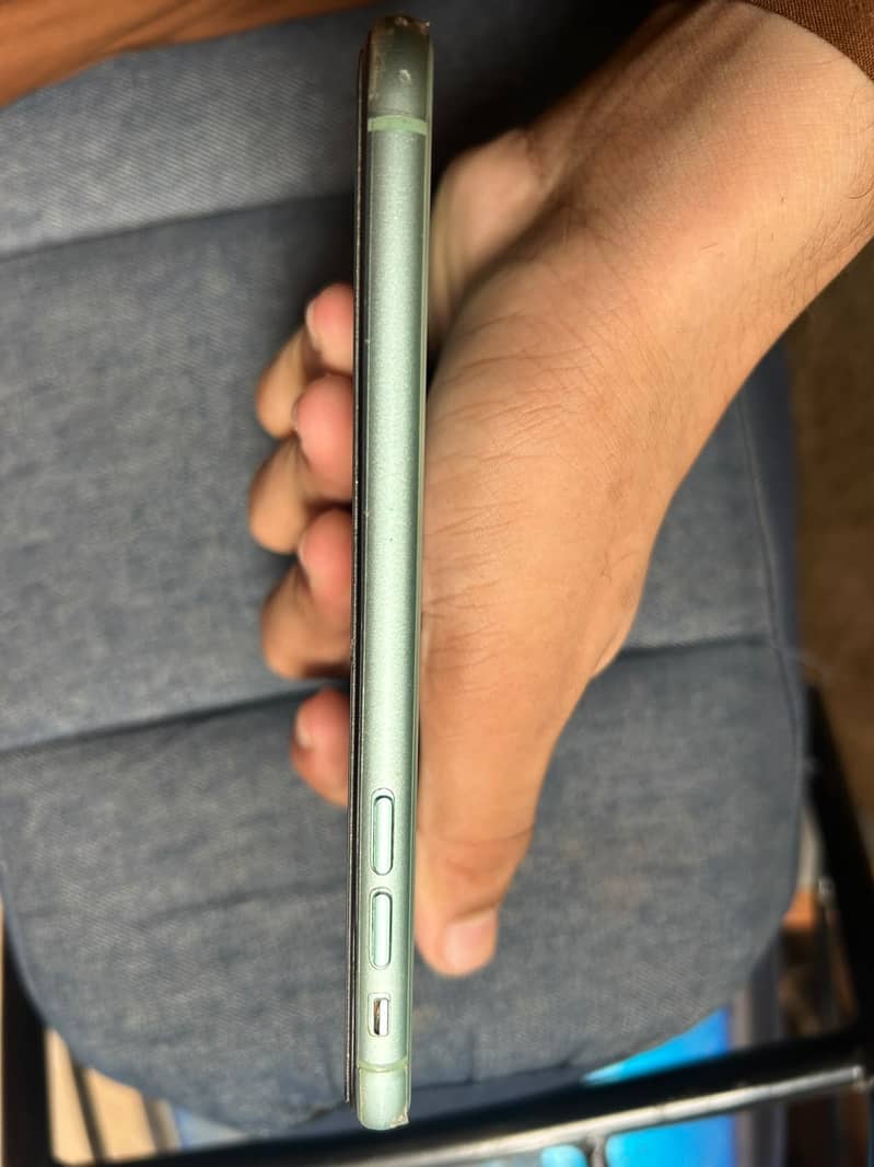 Apple iPhone 11 2