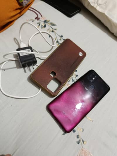 Infinix Hot 10 box charger