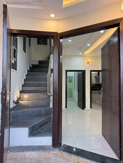 3 Marla LUXURY Living Awaits Outclass Double-Storey House In Al Kabir Town Phase 2