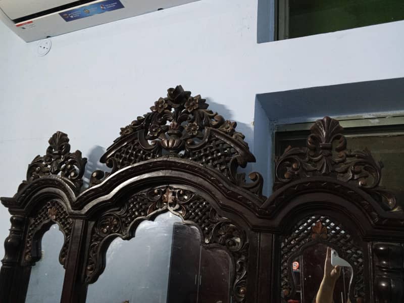chinoti dressing table 1