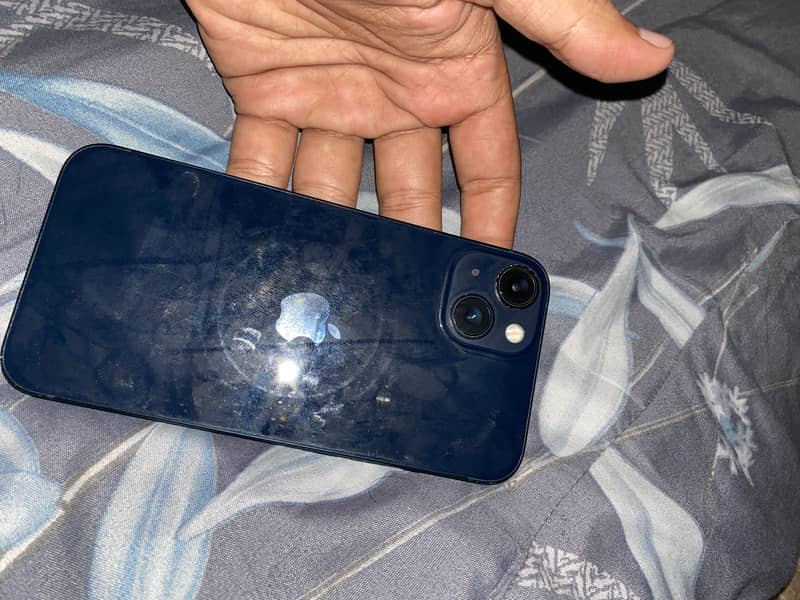 Apple iPhone 13 0