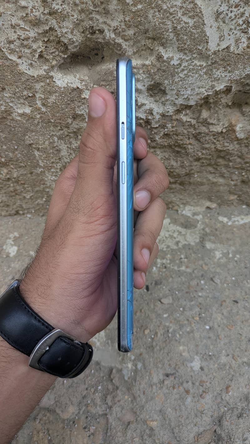 One Plus 9R 5
