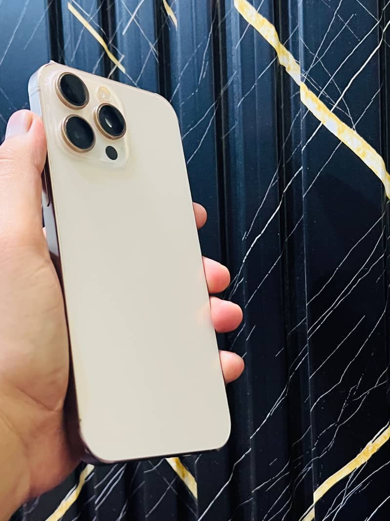 Iphone 16 Pro Max 5
