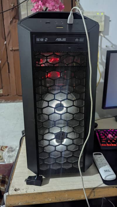 Gaming PC | i5-8600K | RTX 2060 | 16GB RAM | 256GB NVMe