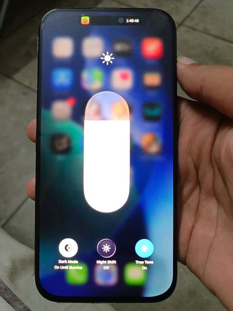Apple iPhone 16 Pro Max 8