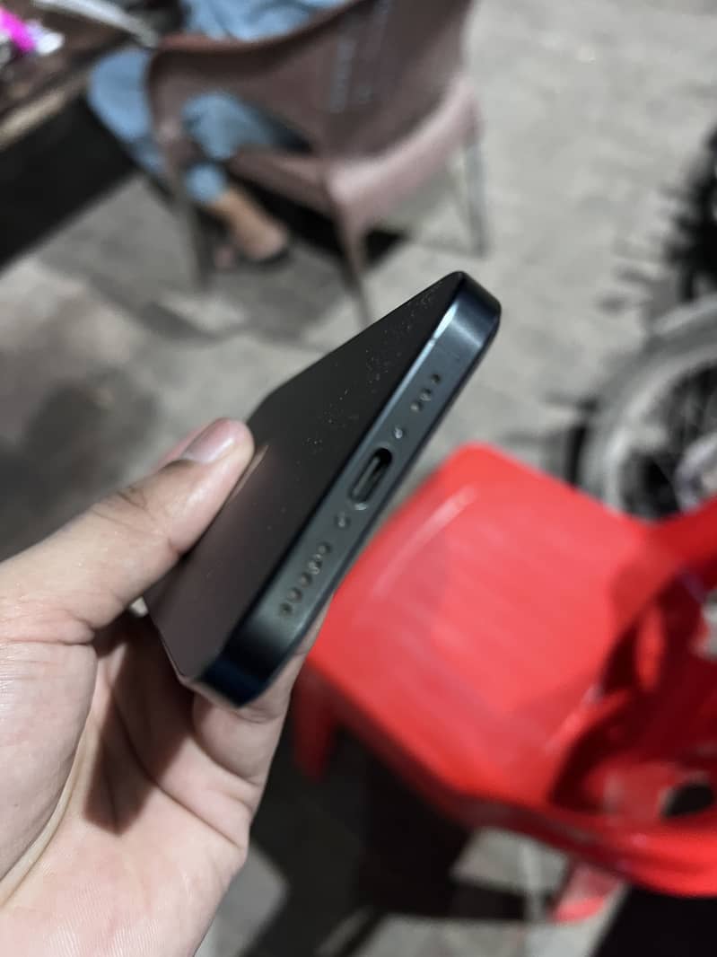 Apple iPhone 15 Pro 6
