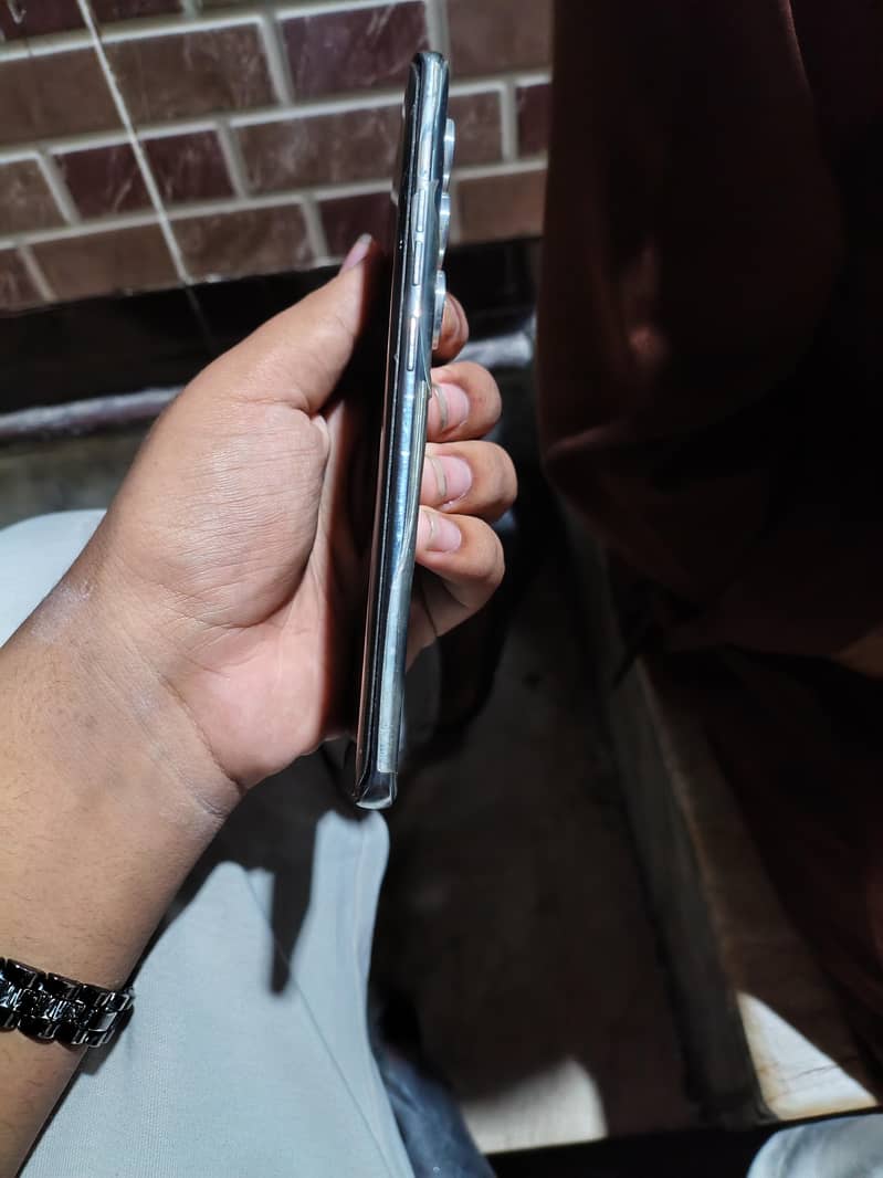 Tecno camon 40 pro 1