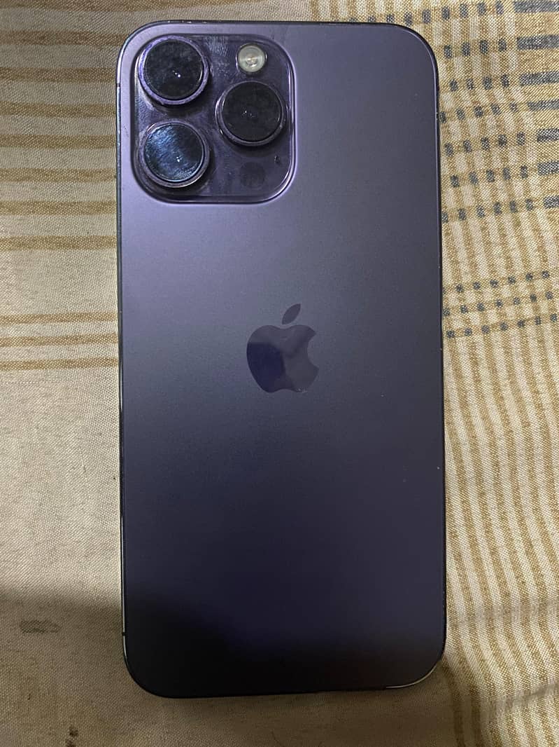 Apple iPhone 14 Pro Max 1