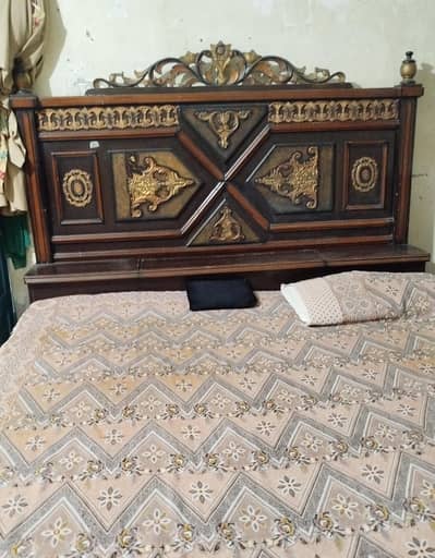 Bed, Dressing, Sofa & Tables