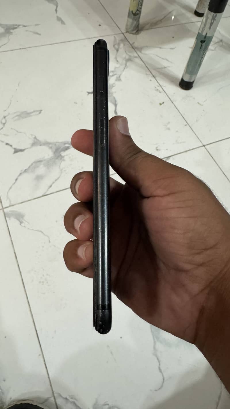 Apple iPhone 7 Plus 1