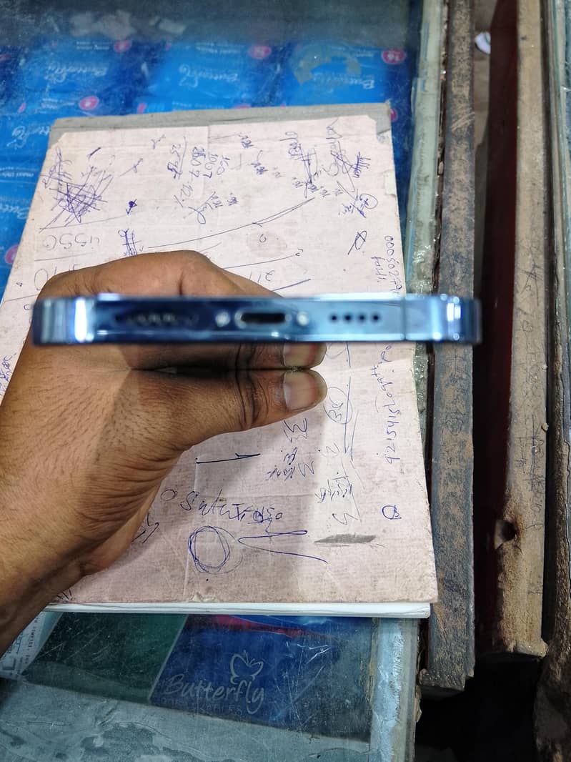 Apple iPhone 13 Pro Max 3