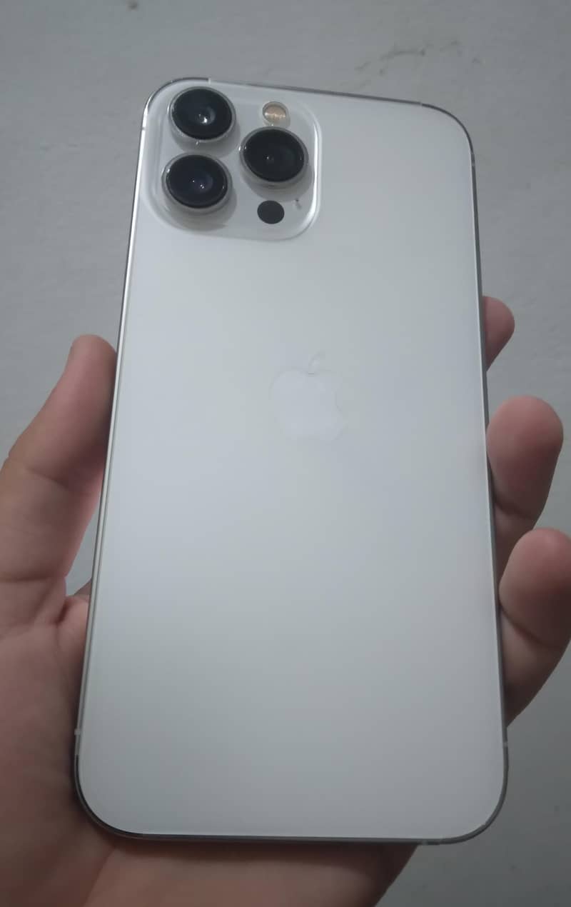 Apple iPhone 13 Pro Max 0