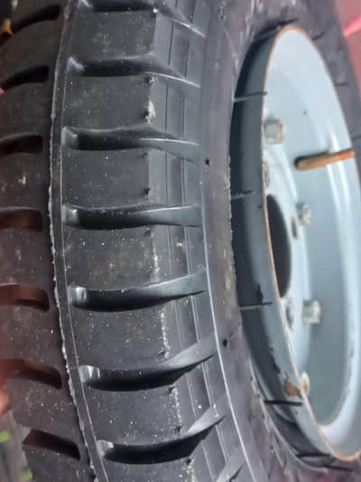 Chingchi rickshaw Tyre tube rim