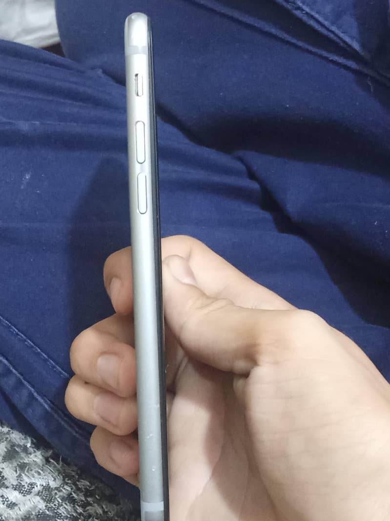 Apple iPhone 6 2