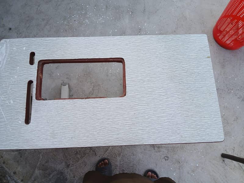 Sewing Machine Table 2
