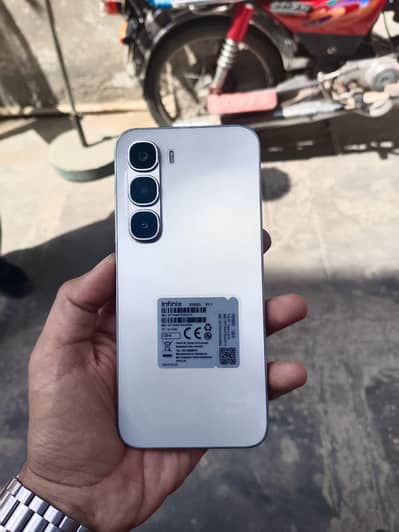 Infinix Hot 60 Pro 8/128 – 10/10 Condition