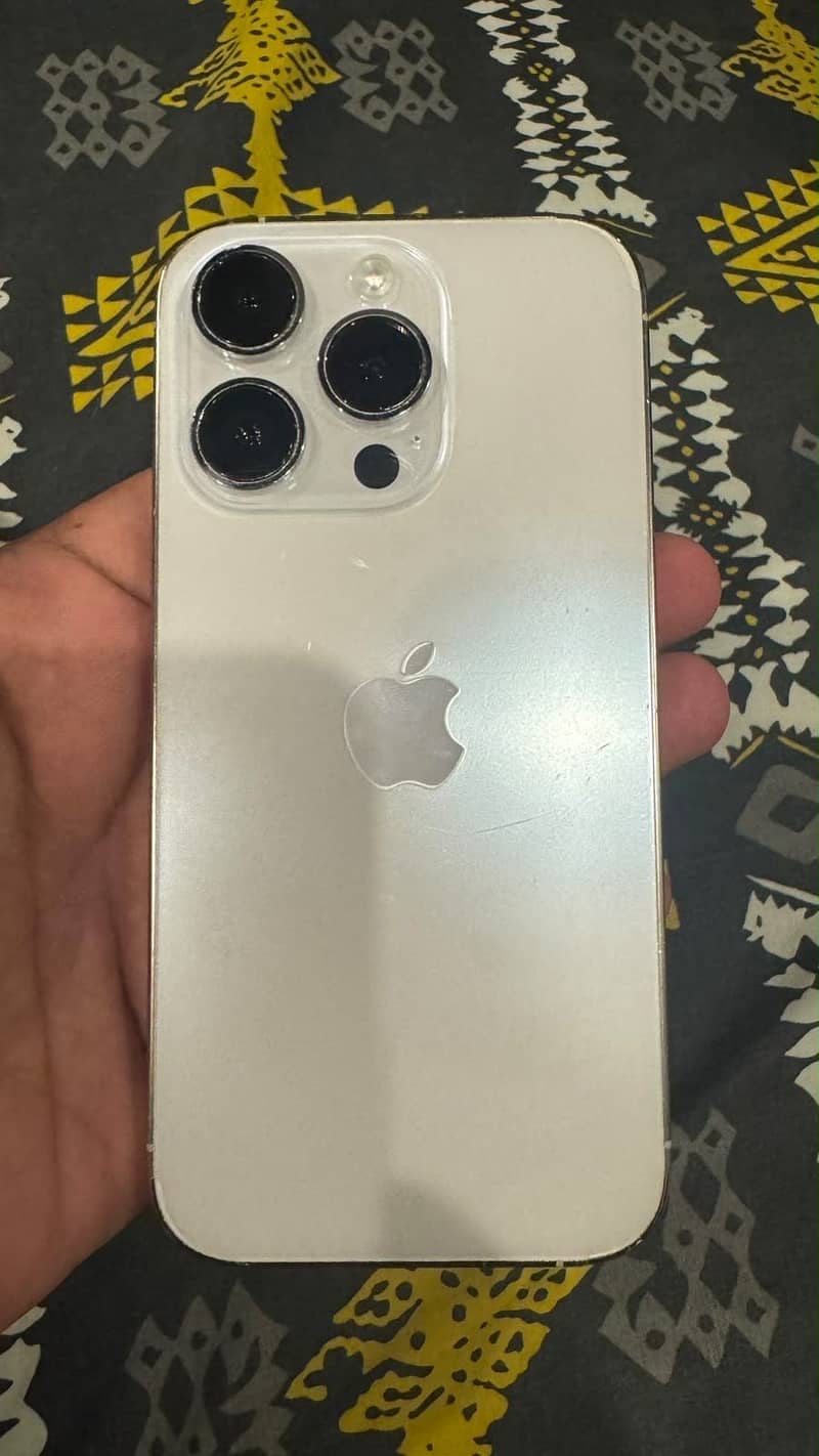 Apple iPhone 14 Pro 0