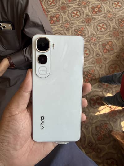 Vivo Y400 10month warranty left