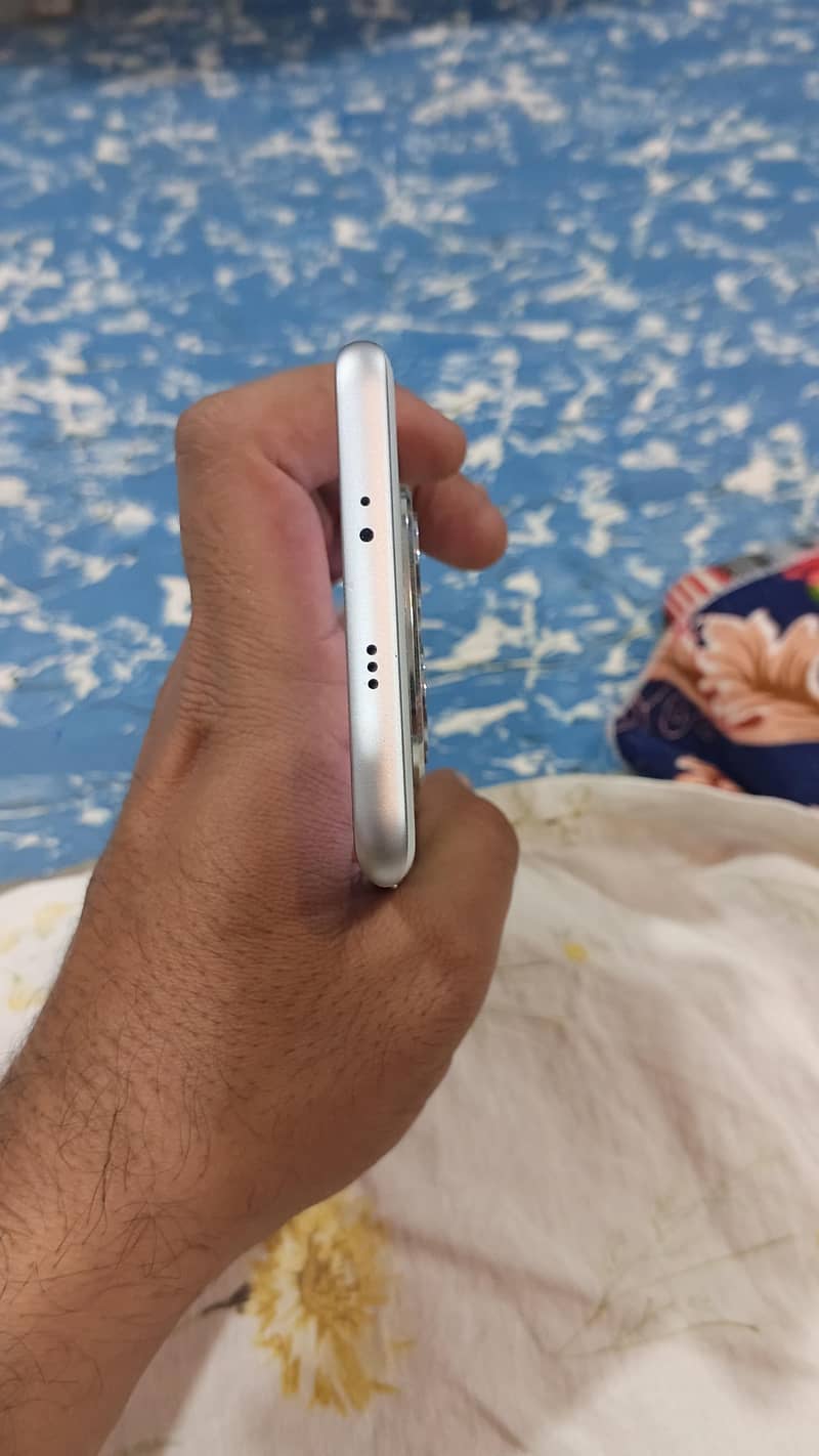 Xiaomi Redmi Note 15 4