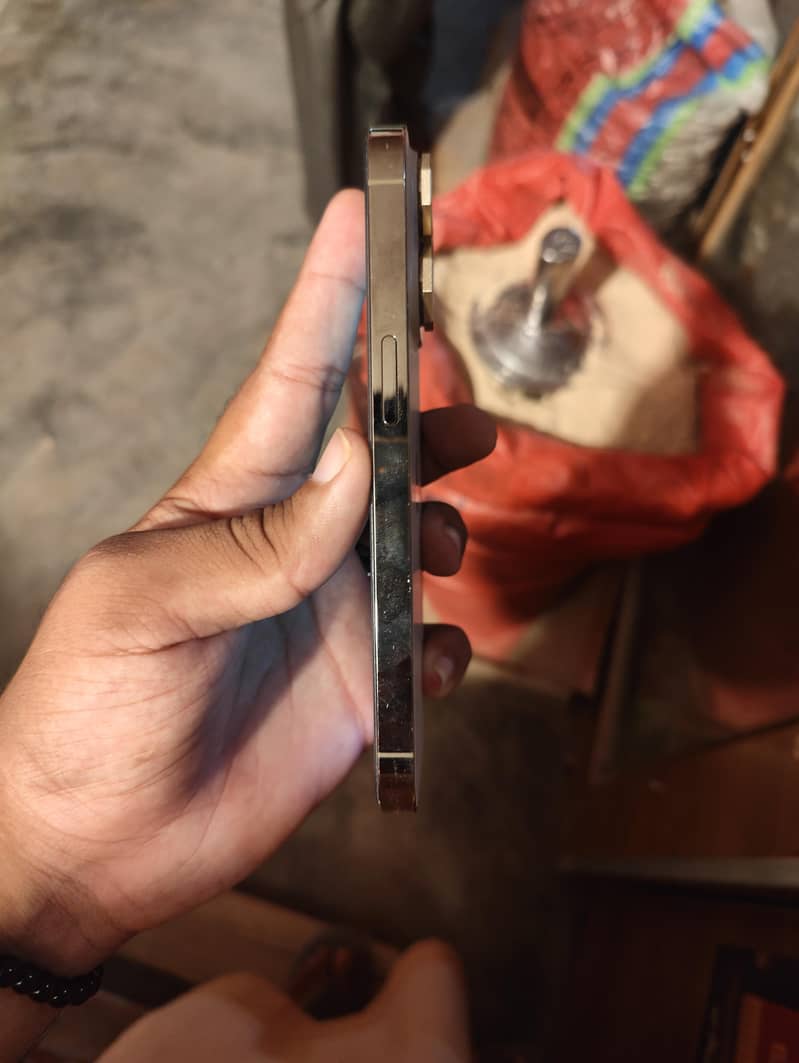 iphone 14pro 2