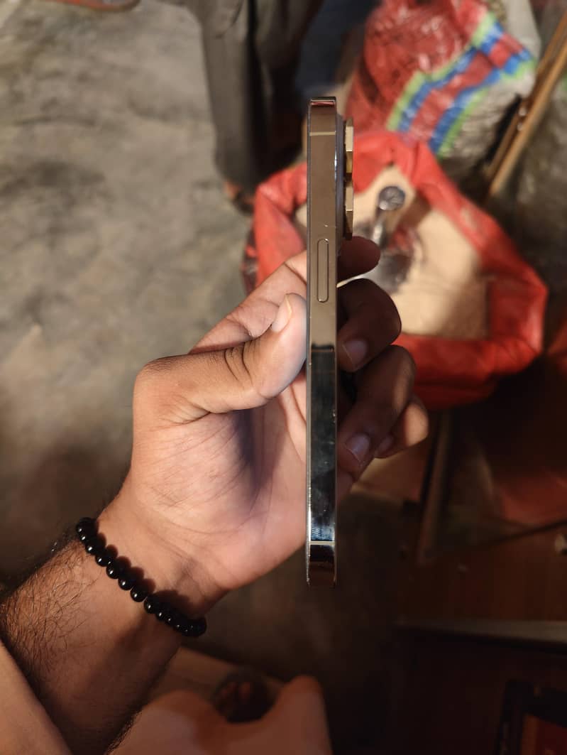 iphone 14pro 4