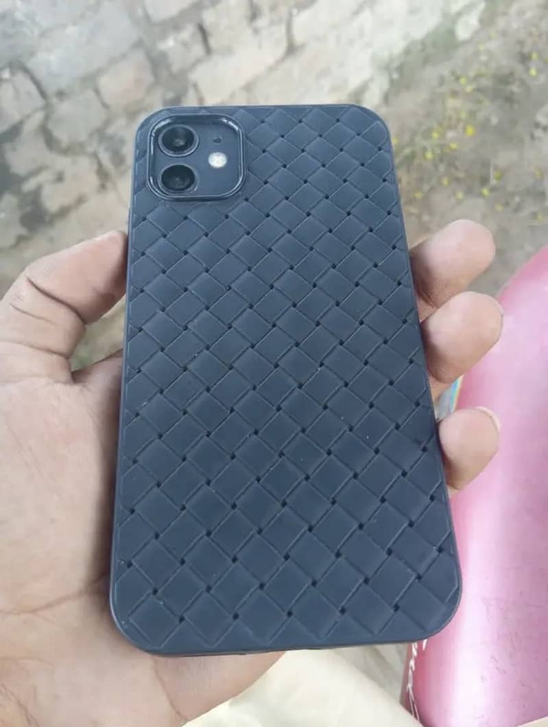 Apple iPhone 11 0