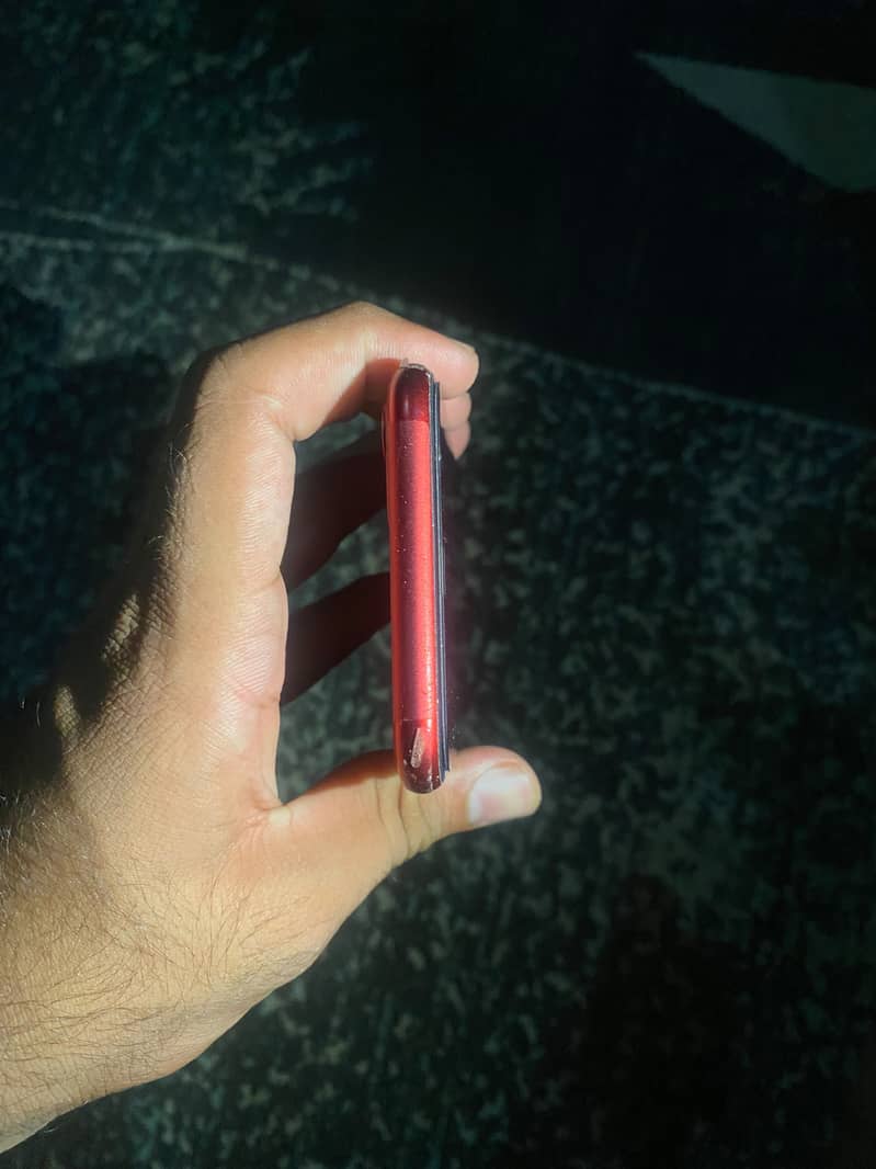 Apple iPhone 11 3