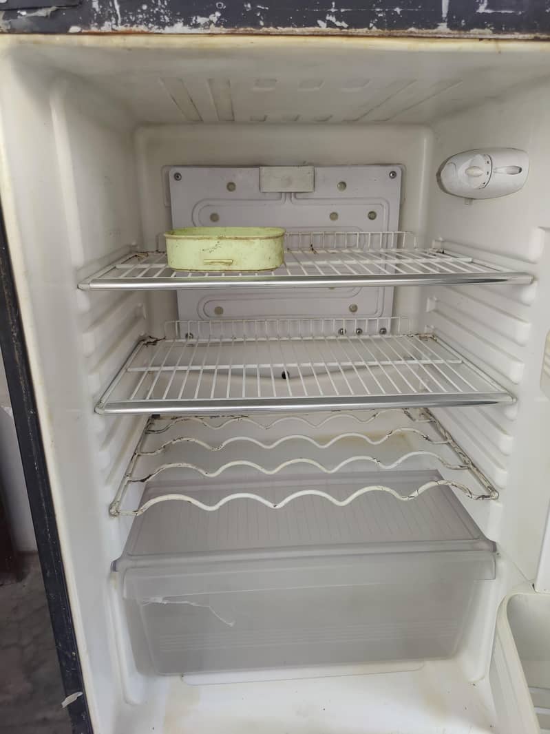 orient fridge medium size 3